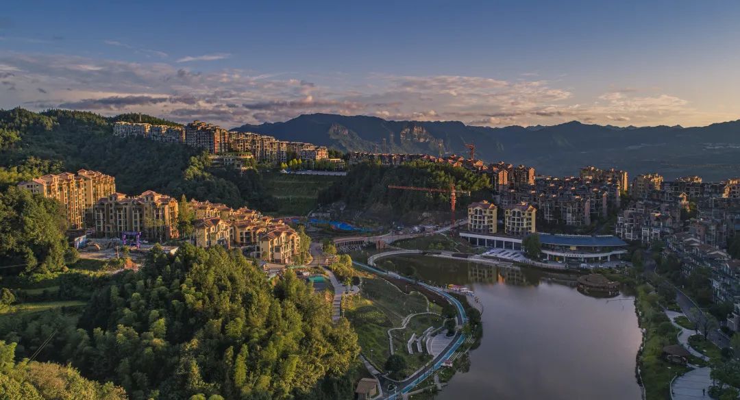 江津东胜·云岭翠湖价格多少 | 享受20万方中心活水资源,住27-70㎡临