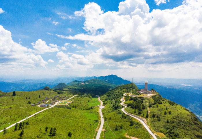 重庆石柱七曜山生态度假区,找到夏天25°c的重庆,油画般的避暑胜地